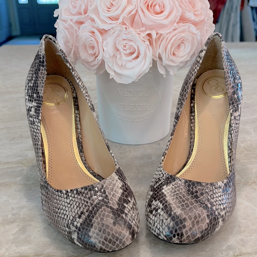 Jessica Simpson Snakeskin heels